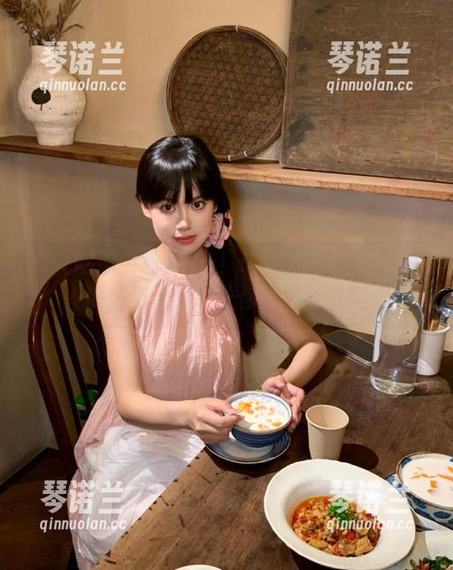 51吃瓜中心 更新!51吃瓜中心今日吃瓜,甜蜜分享让你欲罢不能!