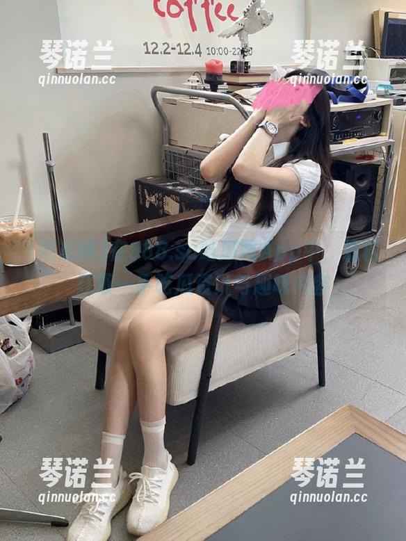 在988.su吃瓜网App中，轻松获取一手吃瓜资讯与趣味内容