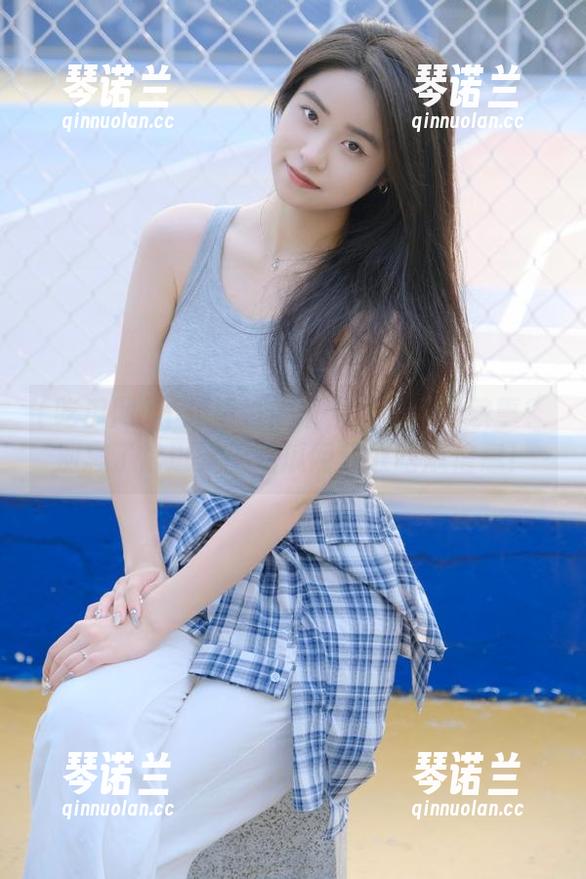 吃瓜网 不想错过娱乐圈里的奇闻轶事?别忘了常逛娱乐吃瓜网获取吃瓜信息!