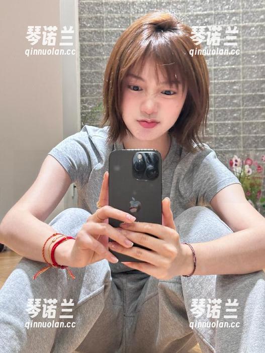 吃瓜网红网在线揭秘，网红们背后的故事，谁又能不来吃瓜呢？