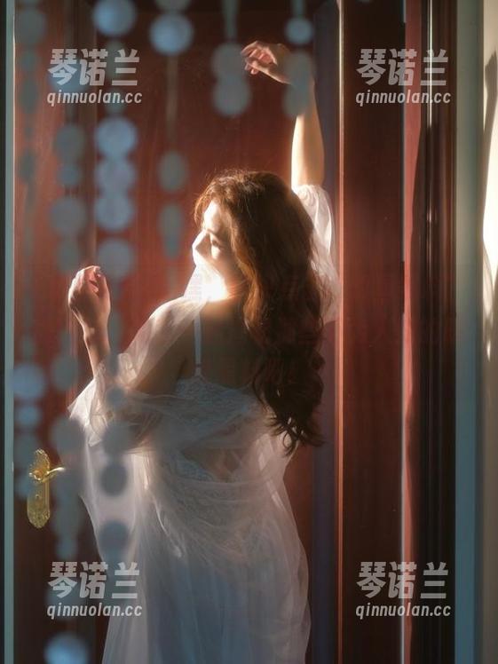 嘿嘿，赶快点击“明星黑料”的入口，和我一起揭秘那些不为人知的明星黑料吧！