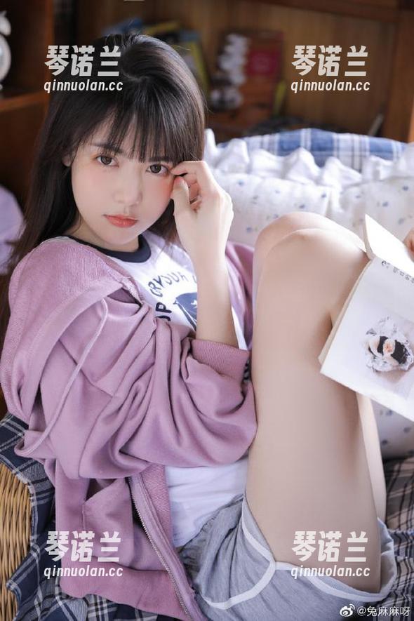 黑哥冲料 在《黑哥冲料小小鱼》分享奇妙美味,开启一段永久的不一样之旅!