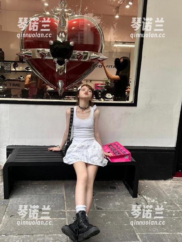 黑料不打烊 观看老司机在黑料不打烊中的爆料,获取最真实的娱乐八卦!