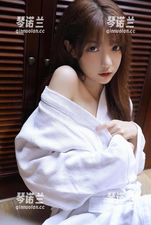 快来下载苹果版66黑料吃瓜网，享受最新更新的精彩八卦分享！